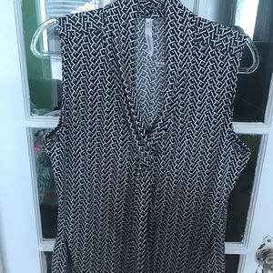 Black and white geometric print sleeveless tank with neck tie